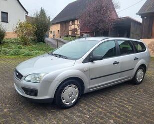 Ford Ford Focus 1,6TDCi 80kW Ambiente Ambiente Gebrauchtwagen