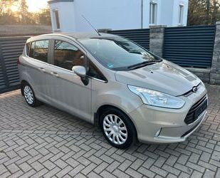 Ford Ford B-Max Titanium TÜV NEU! 1 HAND! AUTOMATIK S-H Gebrauchtwagen