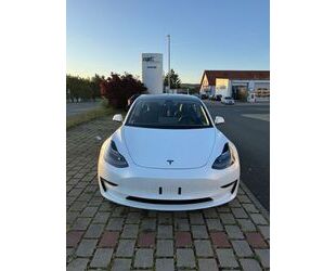 Tesla Tesla Model 3 Allradantrieb mit Dualmotor Performa Gebrauchtwagen