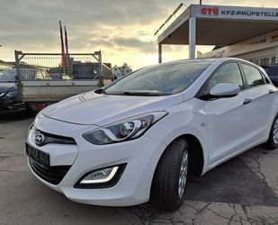 Hyundai Hyundai i30 Classic *Scheckheft*Klimaanlage*1. Han Gebrauchtwagen