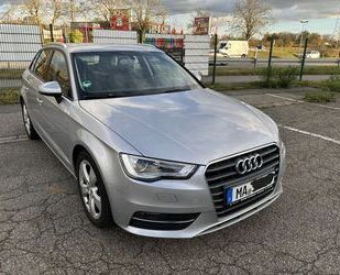 Audi Audi A3 1.6 TDI clean diesel Ambiente Sportback A. Gebrauchtwagen