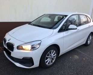 BMW BMW 218 Active Tourer Automatik Navi PDC Gebrauchtwagen