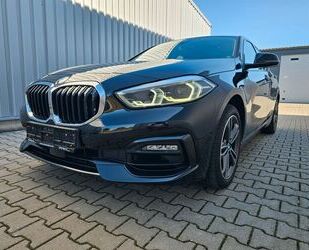 BMW BMW 118 i Sport Line PDC(V-H)Rkam SZH Navi Klimaau Gebrauchtwagen