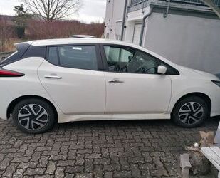 Nissan Nissan Leaf 150 PS 39KWH Acenta Acenta Gebrauchtwagen