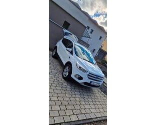 Ford Ford Kuga 1,5 TDCi 4x2 88kW COOL & CONNECT COOL &. Gebrauchtwagen