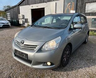 Toyota Toyota Verso 1.8l Valvematic Life Panoramic roof Gebrauchtwagen