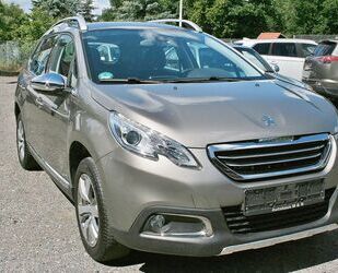 Peugeot Peugeot 2008 Allure+Navi+PDC+Tempomat Gebrauchtwagen