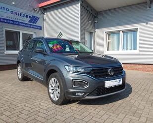 VW Volkswagen T-Roc 2.0 TDI DSG Sport ACC/AHK/LED/PDC Gebrauchtwagen