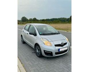 Toyota Toyota Yaris 1,33-l-Dual-VVT-i Cool Klima Gebrauchtwagen