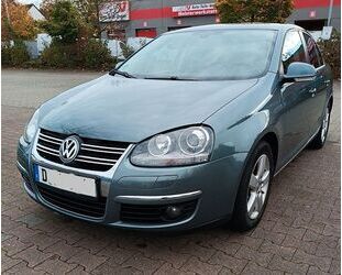 VW Volkswagen Jetta 1.4 TSI Trendline BiXenon/PDC/Na Gebrauchtwagen