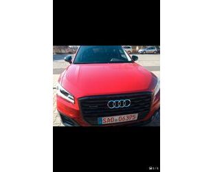 Audi Audi Q2 40 TFSI S tronic quattro design design Gebrauchtwagen