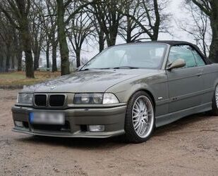 BMW BMW 320i Cabrio, Speziallack Gebrauchtwagen