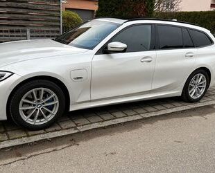 BMW BMW 330e xDrive Touring M Sport A. M Sport Gebrauchtwagen