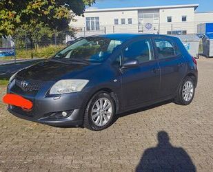 Toyota Toyota Auris 2,0-l-D-4D Executive Executive Gebrauchtwagen