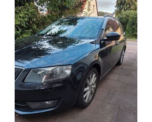 Skoda Skoda Octavia 2.0 TDI DSG Style Combi Gebrauchtwagen