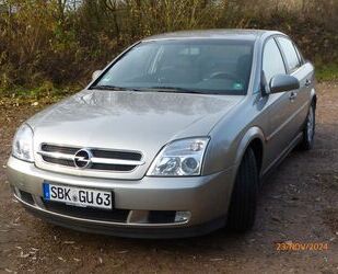 Opel Opel Vectra 2.2 - 147PS Schaltgetriebe Limo Gebrauchtwagen