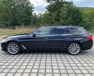 BMW BMW 520d Touring Luxury/Pano/NaviProf./Driv.Ass.Pr Gebrauchtwagen