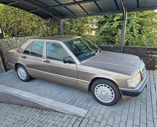 Mercedes-Benz Mercedes-Benz 190E 2.6L 154000Km!!!! Orginalzustan Gebrauchtwagen