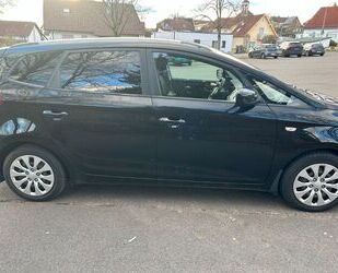 Kia Kia Carens 1.7 CRDi 115PS Dream Team Edition Dre.. Gebrauchtwagen