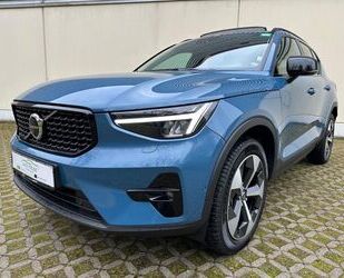 Volvo Volvo XC40 B4 DKG Plus Dark H&K LED Pano 360° Gebrauchtwagen