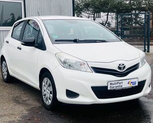 Toyota Toyota Yaris Cool,2hand,Klima,AHK,Tüv&Insp neu Gebrauchtwagen