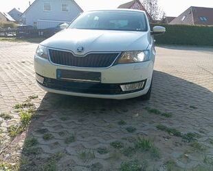 Skoda Skoda Rapid 1,2 TSI Drive Gebrauchtwagen