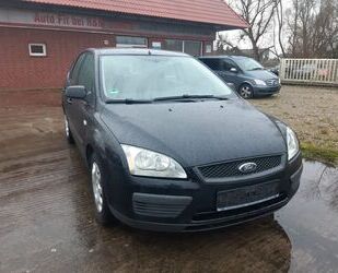 Ford Ford Focus 1.6 Ambiente Tüv Neu Gebrauchtwagen