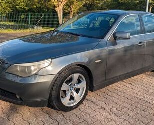 BMW BMW 520i - Autogas, Schiebedach, Navi, Xenon, PDC Gebrauchtwagen