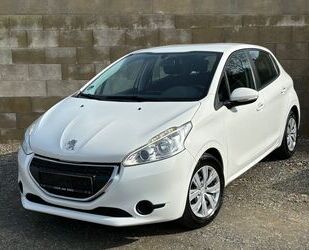 Peugeot Peugeot 208 1.2 °KLIMA°PDC°TÜV NEU° Gebrauchtwagen