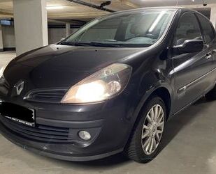 Renault Renault Clio Exception 1.2 16V TCE Exception Gebrauchtwagen