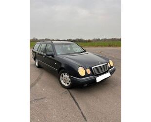 Mercedes-Benz Mercedes-Benz E 200 T CLASSIC Classic Gebrauchtwagen