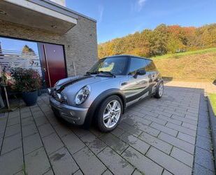 Mini MINI Mini Cooper R50 teilfoliert BJ 2001 PS 116 TÜ Gebrauchtwagen