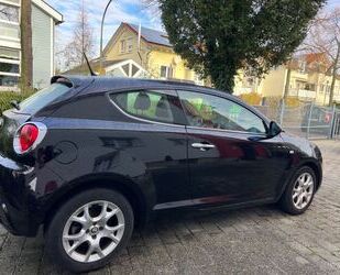 Alfa Romeo Alfa Romeo MiTo 1.3 JTDM 16V LEDER ROT EURO5 TOLLE Gebrauchtwagen