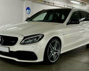 Mercedes-Benz Mercedes-Benz C 63 AMG T, Designo,Burmester,Head U Gebrauchtwagen