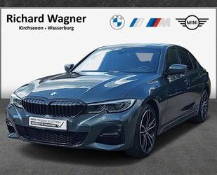 BMW BMW 330 e M Sport HeadUp Leder Glasdach H/K 19 Gebrauchtwagen