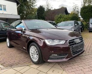 Audi Audi A3 1.4 TFSI S-tr. ambiente Navi/T-Leder/Sitzh Gebrauchtwagen