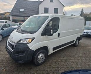 Peugeot Peugeot Boxer Kasten 335 L2H1 Pro BlueHDi 130 Gebrauchtwagen