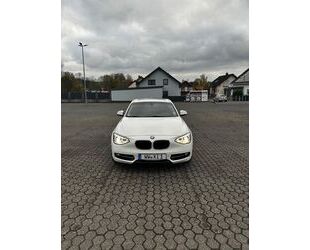 BMW BMW 120d Sport Line*Automatik*Kamera*Schiebedach* Gebrauchtwagen