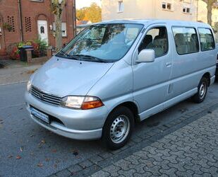 Toyota Toyota Hiace 2.4 D*8SITZER*AHK*EURO4 KAT! Gebrauchtwagen