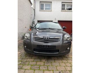 Toyota Toyota Avensis 2.0 D-4D - Gebrauchtwagen