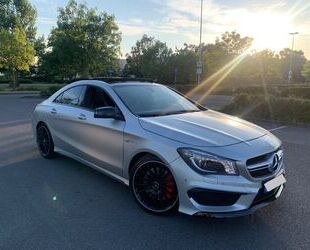 Mercedes-Benz Mercedes-Benz CLA 45 AMG 4MATIC - Vollausstattung Gebrauchtwagen