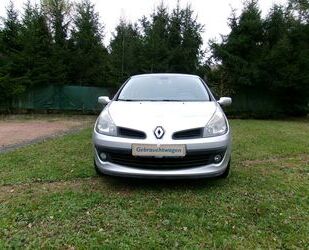 Renault Renault Clio Privilege 1.6 16V ESP 82kW Gebrauchtwagen