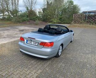 BMW BMW 320i Cabrio*LEDER*XENON*NAVI*TOP*PDC*VOLL* Gebrauchtwagen