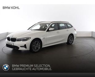 BMW BMW 330 e Touring Sport Line Panoramadach Alarmanl Gebrauchtwagen