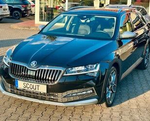 Skoda Skoda Superb Combi DSG Scout 4x4 200PS *AHK / 5JGa Gebrauchtwagen