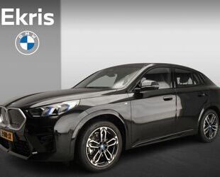 BMW BMW iX2 xDrive30 M-Sportpakket | LED | Leder | HUD Gebrauchtwagen