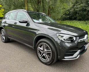 Mercedes-Benz Mercedes-Benz GLC 300e 4MATIC, AMG Line Carbon, NA Gebrauchtwagen