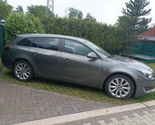 Opel Opel Insignia Sports Tourer 2.0 CDTI Sport 125kW . Gebrauchtwagen