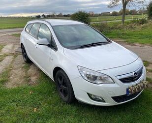 Opel Opel Astra J Sports Tourer 1.7 CDTI Gebrauchtwagen