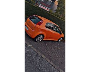 Fiat Fiat Grande Punto 1.4 16V Sport 8 Fach bereift Gebrauchtwagen